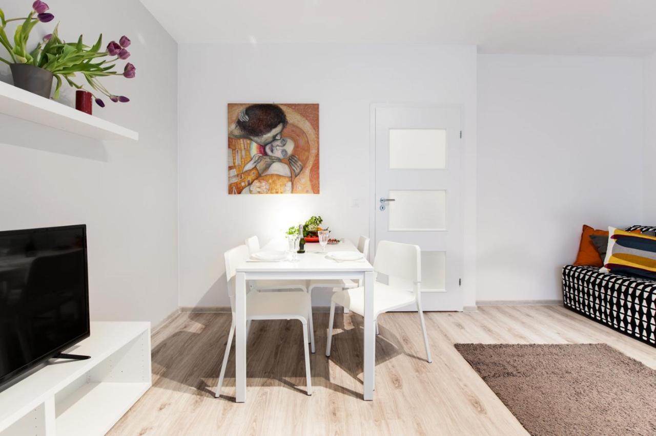 Apartmán Project Comfort Apartament Dywizjonu 303 175/8 Warszawa Exteriér fotografie